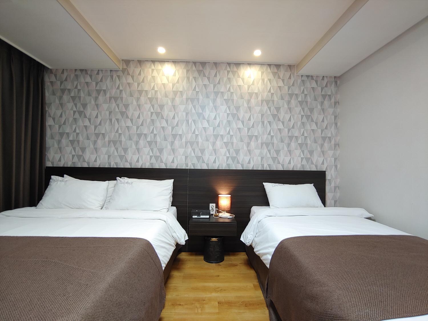 Jeju Lavender Hotel Seogwipo-stad Buitenkant foto
