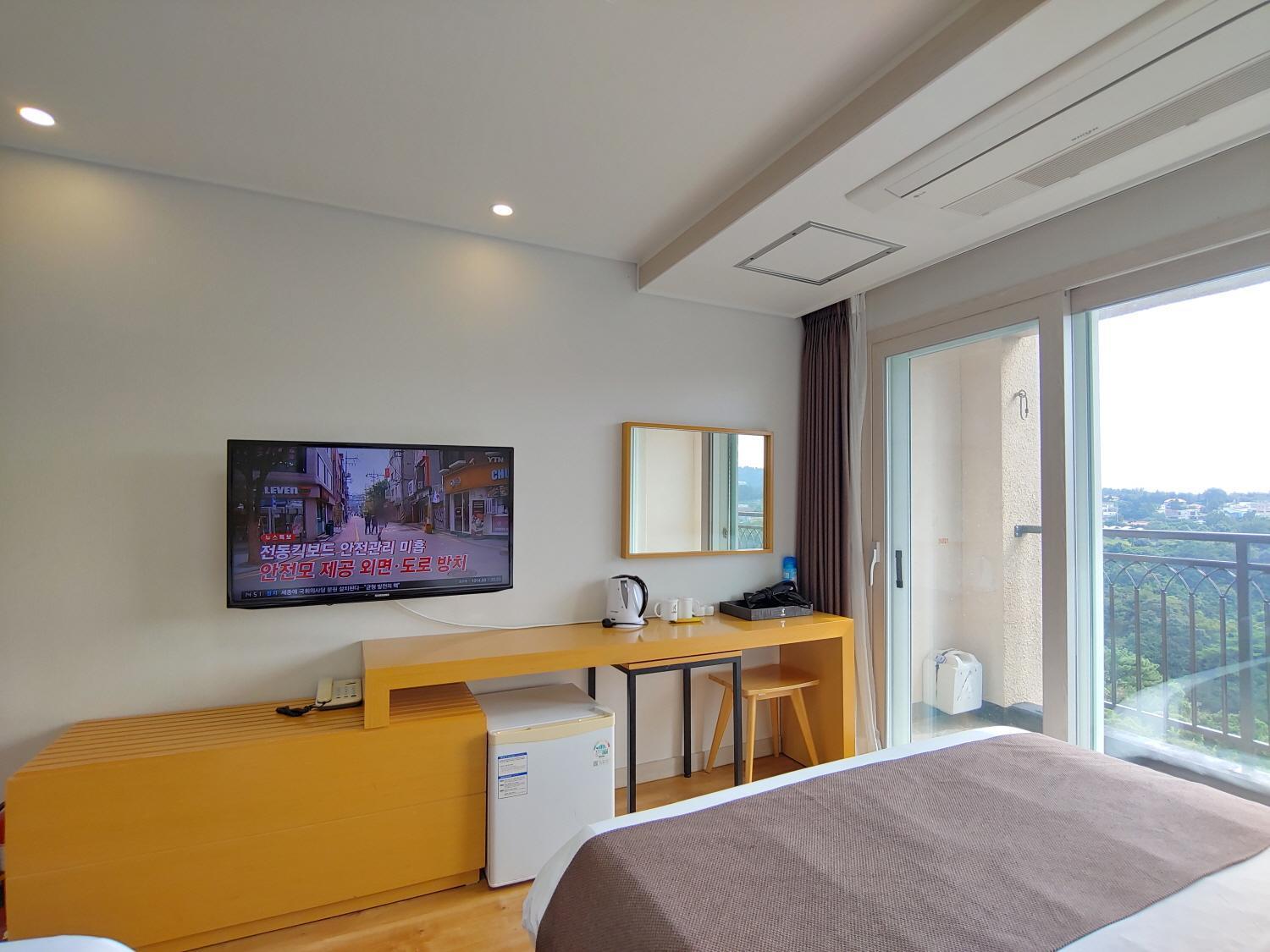 Jeju Lavender Hotel Seogwipo-stad Buitenkant foto