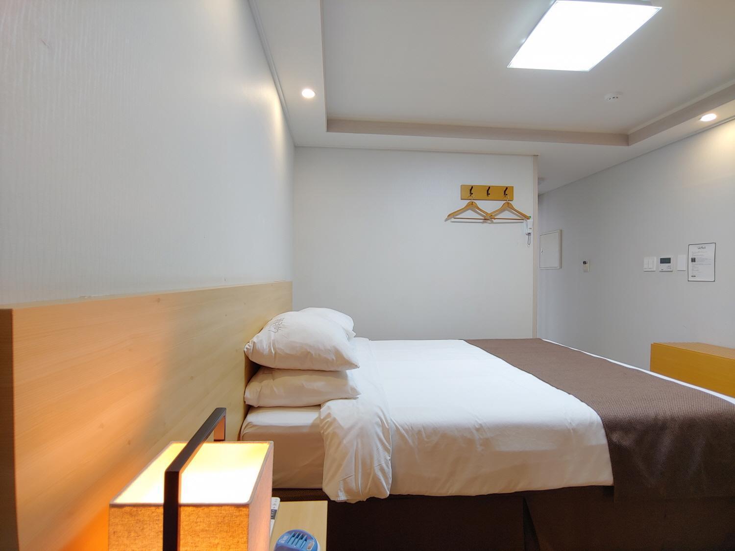 Jeju Lavender Hotel Seogwipo-stad Buitenkant foto