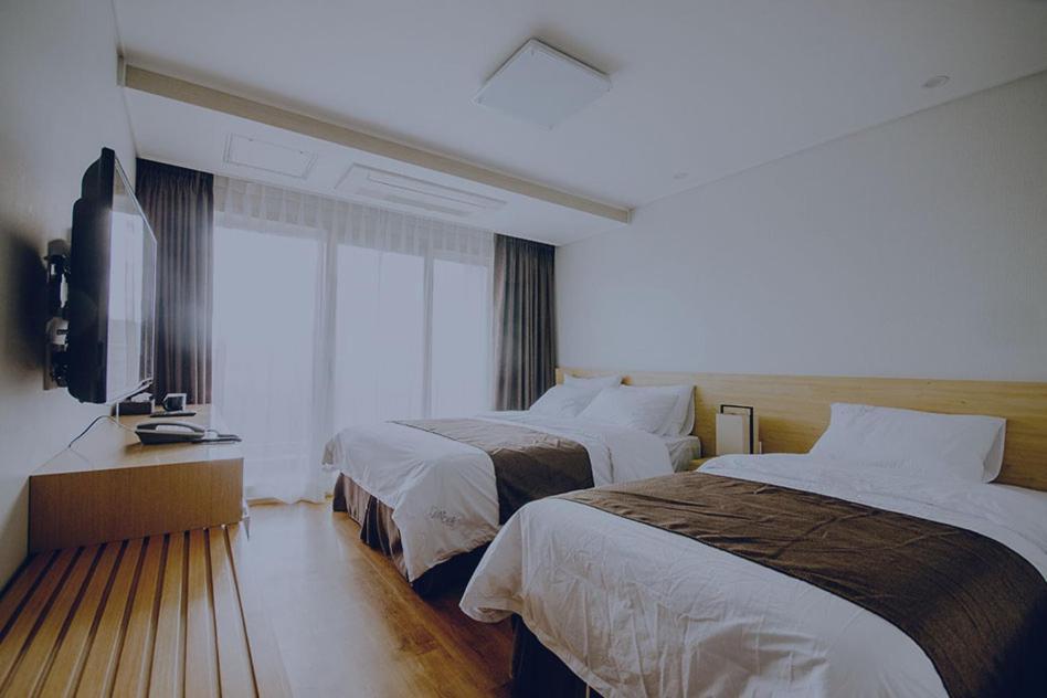 Jeju Lavender Hotel Seogwipo-stad Buitenkant foto